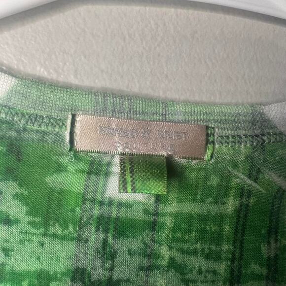 Green and white houndstooth print| Y2K Top | Grunge | Emo - Picture 3 of 6